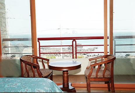 Seaside House Pension Seogwipo Habitación foto